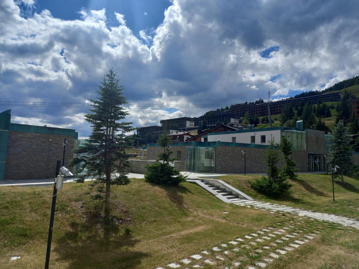 46 Vale C'E' Al Villaggio Olimpico Di Colle Sestriere Buitenkant foto